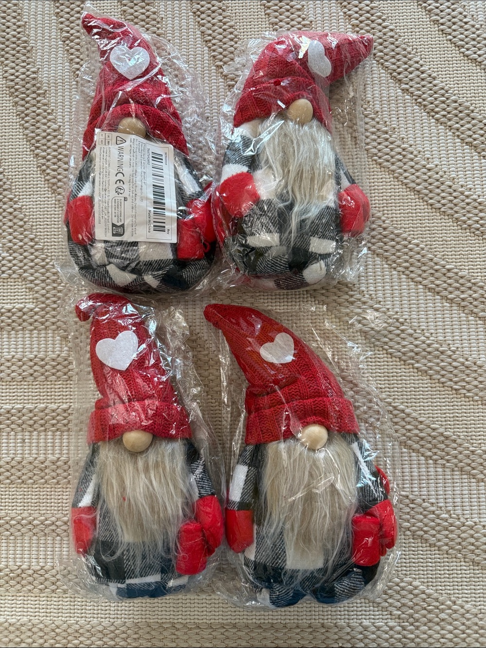 Bundle lot 4 love gnomes